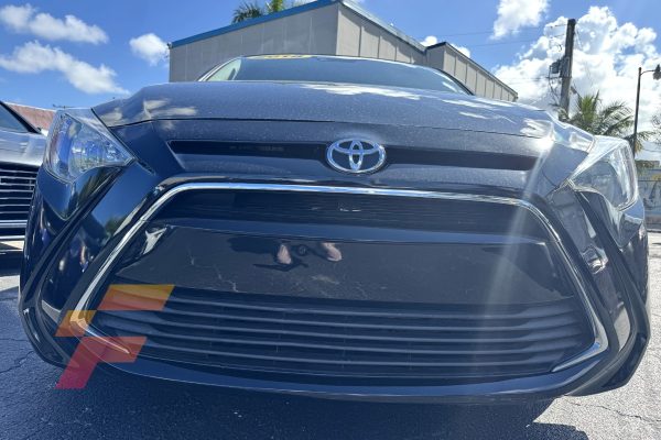 Toyota Yaris IA 2010 - 3906 - carro - franco automotors