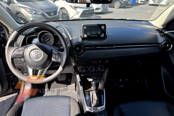 Toyota Yaris IA 2010 - 3906 - interior - franco automotors