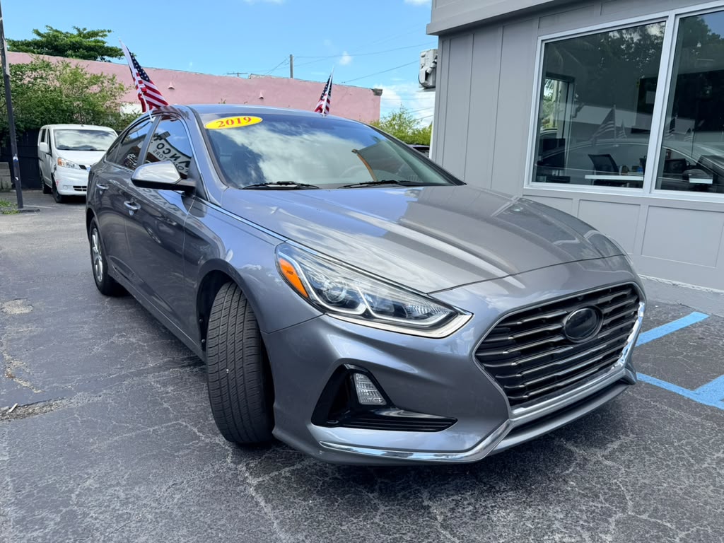 Hyundai Sonata SE 2019 (3933B) - Imagen 2
