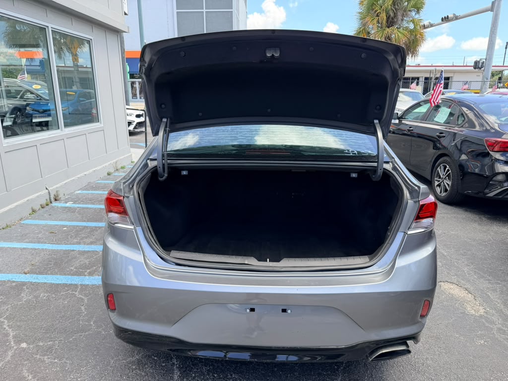 Hyundai Sonata SE 2019 (3933B) - Imagen 8