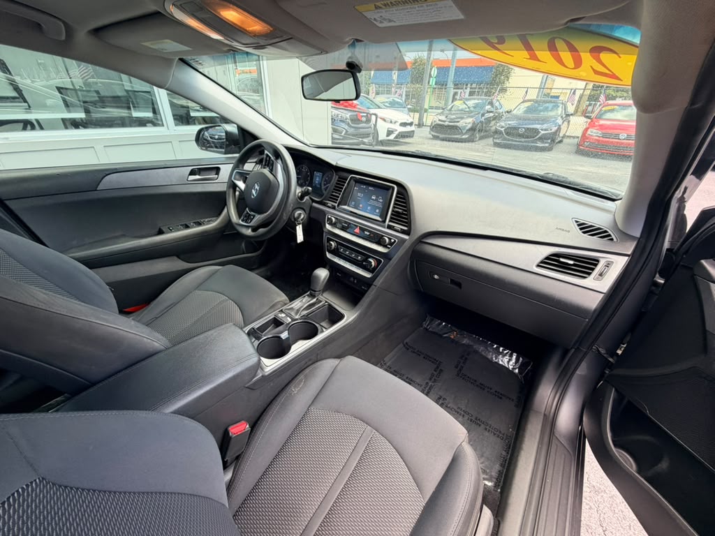 Hyundai Sonata SE 2019 (3933B) - Imagen 9