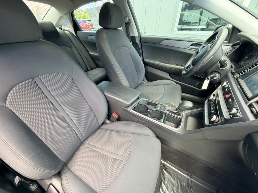 Hyundai Sonata SE 2019 (3933B) - Imagen 10