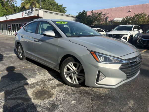 Hyundai Elantra Value Edition 2020 (3817B)
