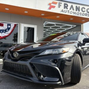 Toyota Camry SE 2022 (3589E)