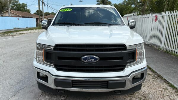 Ford F-150 Super Cab XL Pickup 2018 (3823B) - Imagen 3