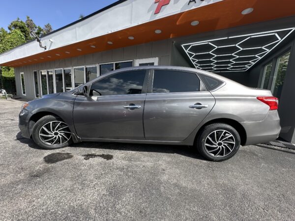 Nissan Sentra S 2019 (3879B) - Imagen 3