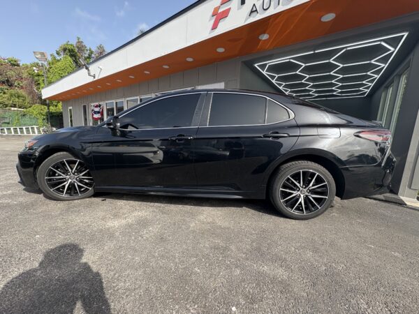 Toyota Camry SE 2022 (3589E) - Imagen 3