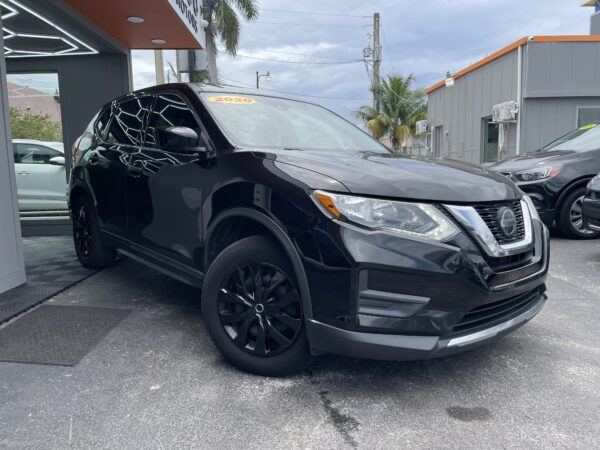 Nissan Rogue S 2020 (3984) - Imagen 4