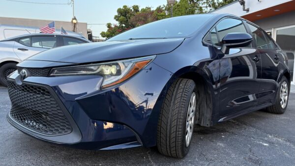 Toyota Corolla LE 2021 (3544) - Imagen 4