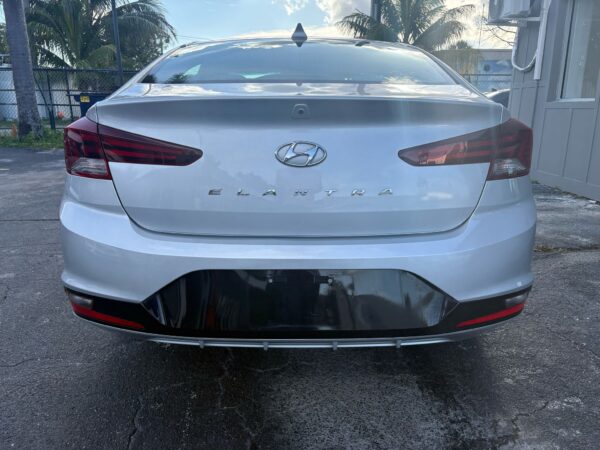 Hyundai Elantra Value Edition 2020 (3817B) - Imagen 5