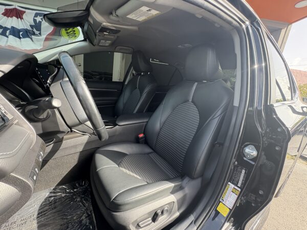 Toyota Camry SE 2022 (3589E) - Imagen 5