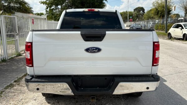 Ford F-150 Super Cab XL Pickup 2018 (3823B) - Imagen 6