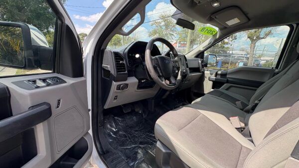 Ford F-150 Super Cab XL Pickup 2018 (3823B) - Imagen 10
