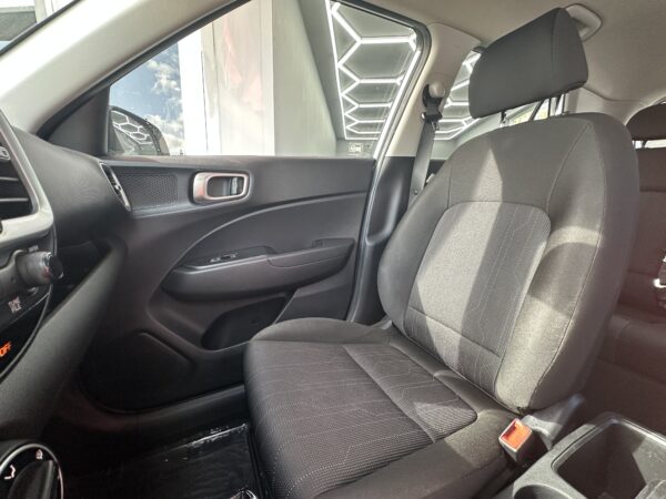 Hyundai Venue SE Sport 2021 (3631B) - Imagen 10