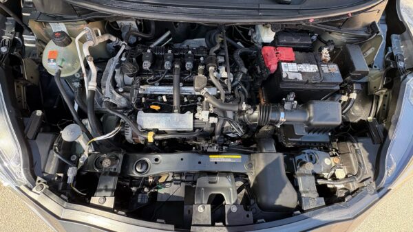 Nissan Versa SV 2020 (3711C) - Imagen 11
