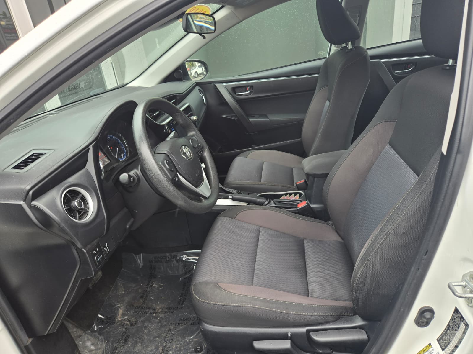 Toyota Corolla LE 2018 (4064) - Imagen 9