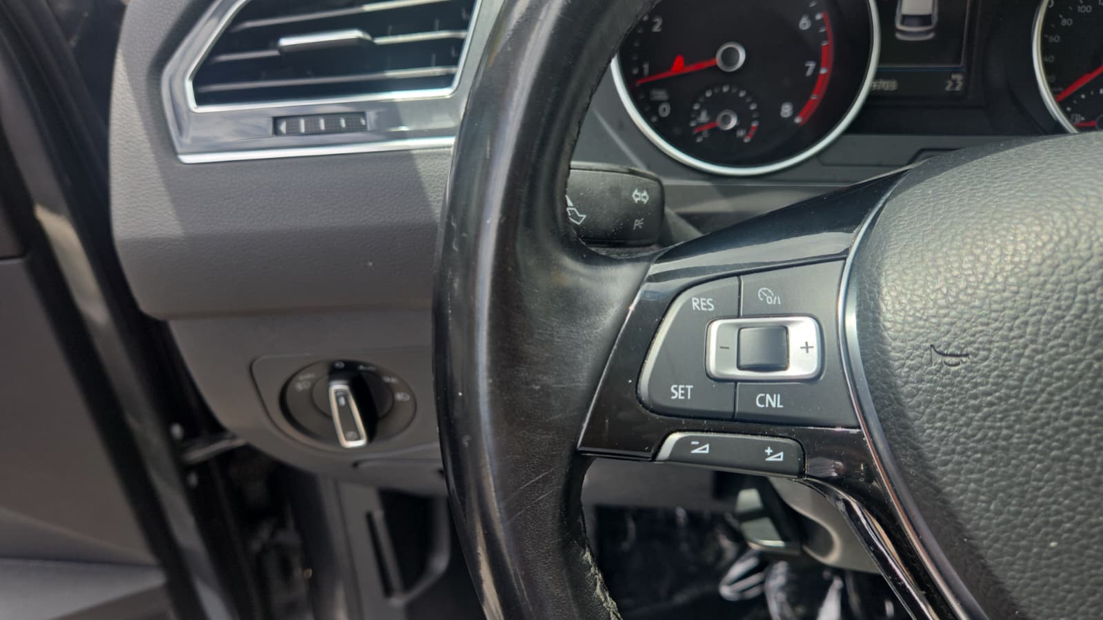 Volkswagen Tiguan SE 2018 (4085B) - Imagen 17