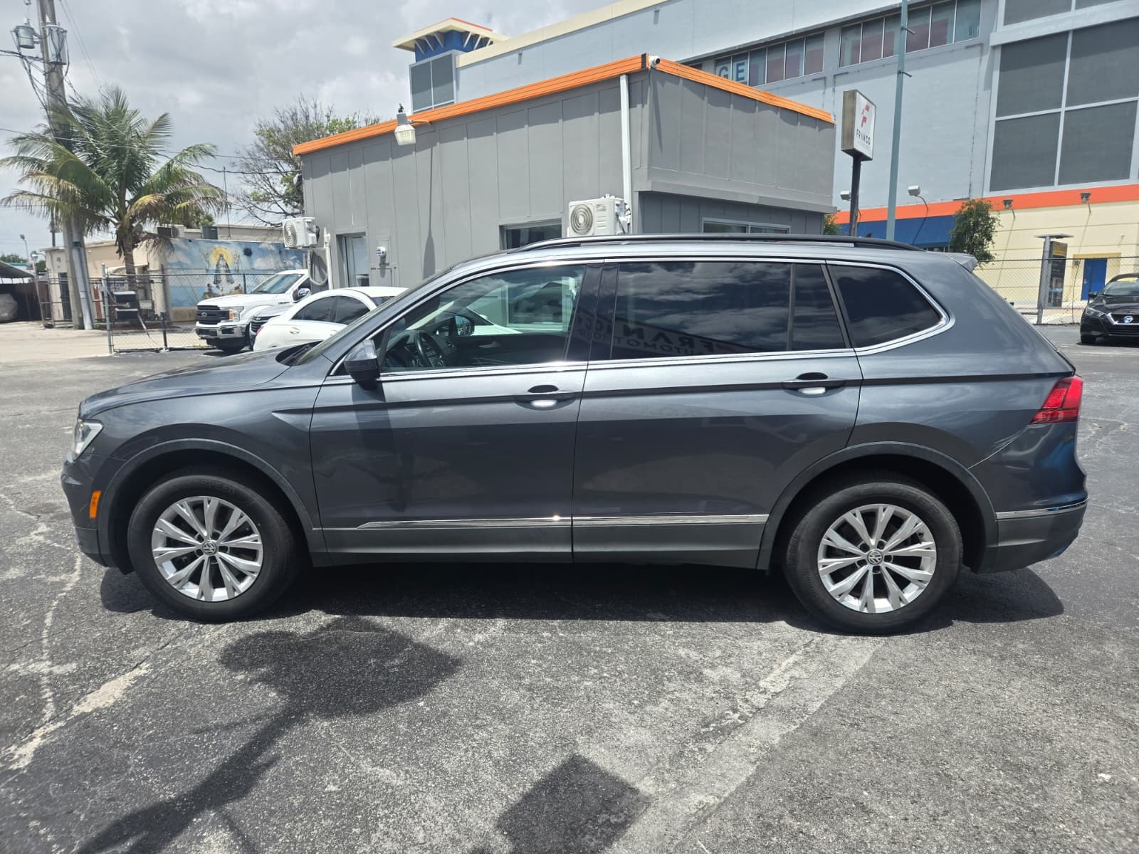 Volkswagen Tiguan SE 2018 (4085B) - Imagen 5