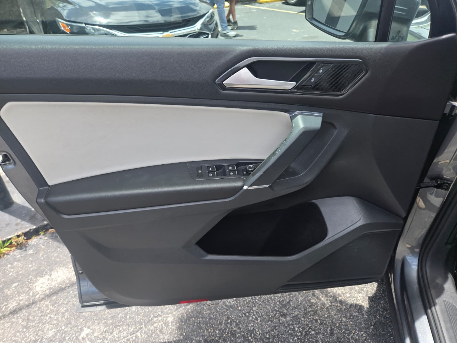 Volkswagen Tiguan SE 2018 (4085B) - Imagen 12