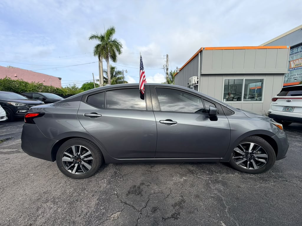 Nissan Versa SV 2020 (3711D) - Imagen 8