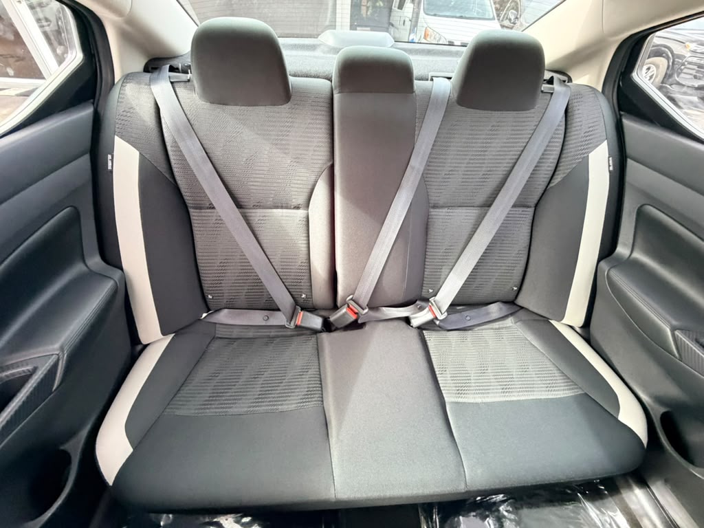 Nissan Versa SV 2020 (3711D) - Imagen 19