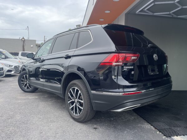 Volkswagen Tiguan SE 2021 (3526B) - Imagen 3