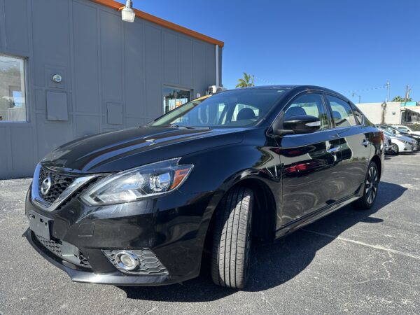 Nissan Sentra SR 2019 (3904C)