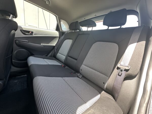 Hyundai Kona SE 2021 (3632C) - Imagen 11