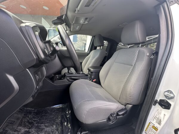 Toyota Tacoma Access Cab SR5 Pickup 2022 (3720D) - Imagen 12