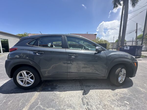 Hyundai Kona SE 2021 (3632C) - Imagen 3