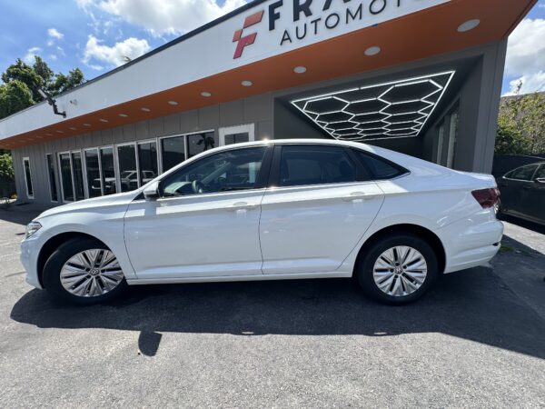Volkswagen Jetta 1.4T S 2019 (3875B) - Imagen 3
