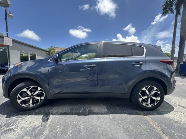 Kia Sportage LX Sport 2021 (3948B) - Imagen 3