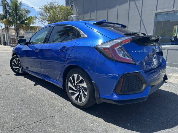 Honda Civic LX Hatchback 2019 (3763B) - Imagen 5