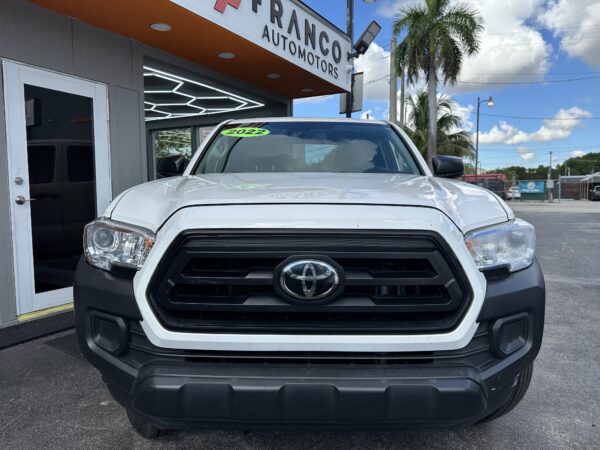Toyota Tacoma Access Cab SR5 Pickup 2022 (3720D) - Imagen 6