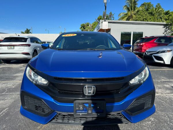 Honda Civic LX Hatchback 2019 (3763B) - Imagen 7