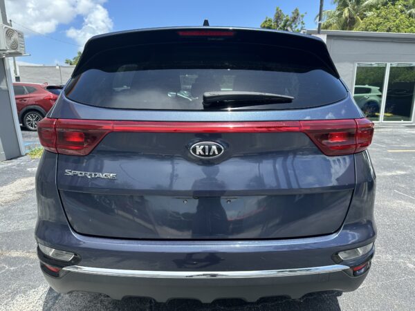 Kia Sportage LX Sport 2021 (3948B) - Imagen 7