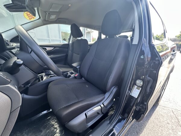 Nissan Rogue Sport S 2021 (3980) - Imagen 8