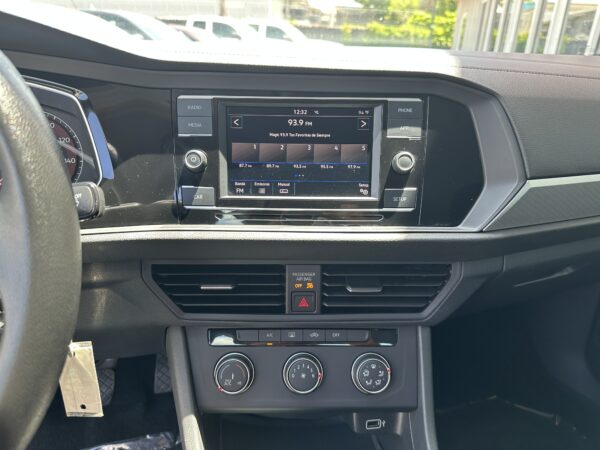 Volkswagen Jetta 1.4T S 2019 (3875B) - Imagen 8