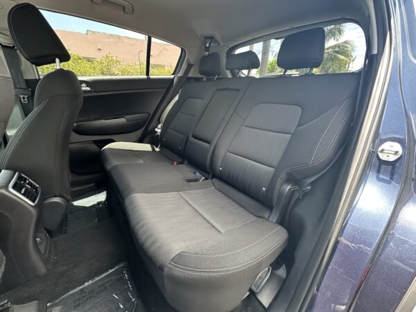 Kia Sportage LX Sport 2021 (3948B) - Imagen 9