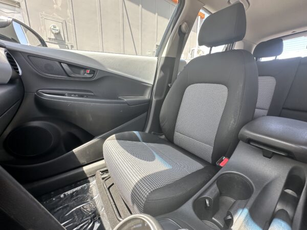 Hyundai Kona SE 2021 (3632C) - Imagen 10