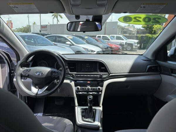 Hyundai Elantra 2020 (3917B) - Imagen 10