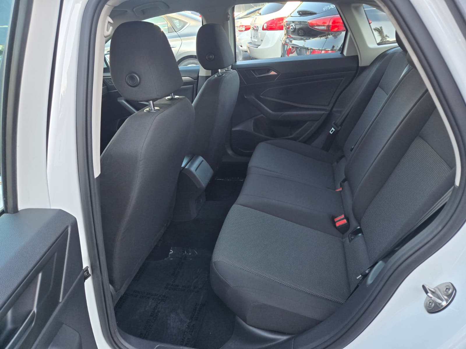 Volkswagen Jetta 1.4T S 2019 (3875c) - Imagen 12