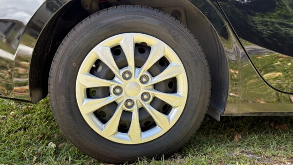KIA FORTE LX SEDAN 4D 2023 (3842C) - Imagen 17