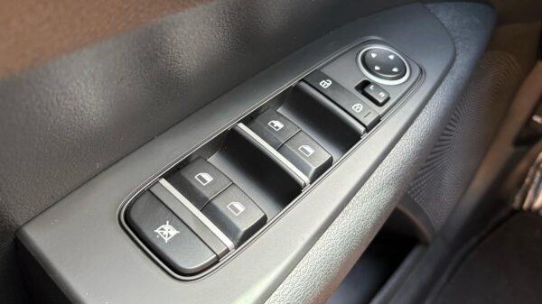 KIA FORTE LX SEDAN 4D 2023 (3842C) - Imagen 6