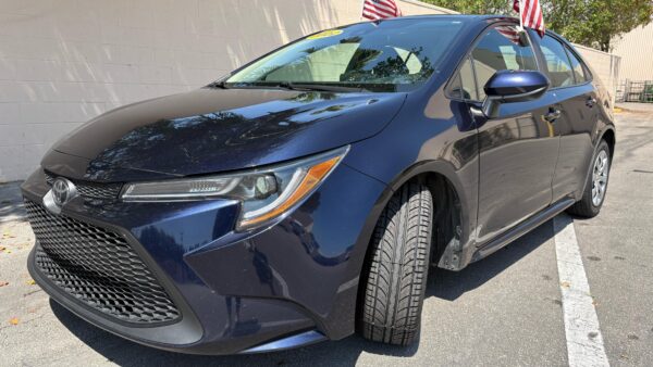 Toyota Corolla LE FWD 1.8L 2022 (3654B) - Imagen 24