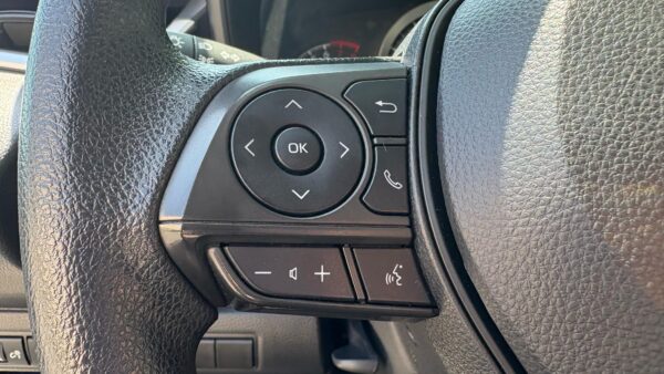 Toyota Corolla LE FWD 1.8L 2022 (3654B) - Imagen 3