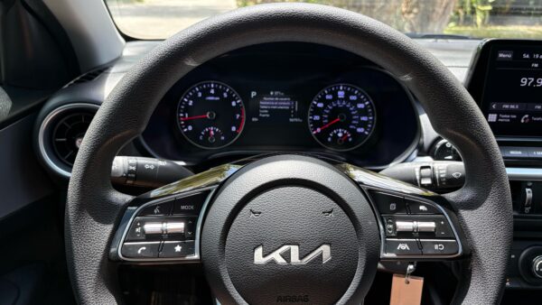 KIA FORTE LX SEDAN 4D 2023 (3842C) - Imagen 11