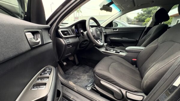 Kia Optima 2020 (3974) - Imagen 13