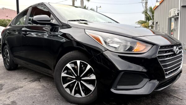 Hyundai Accent 2021 (3925)