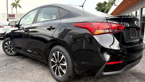 Hyundai Accent 2021 (3925) - Imagen 5